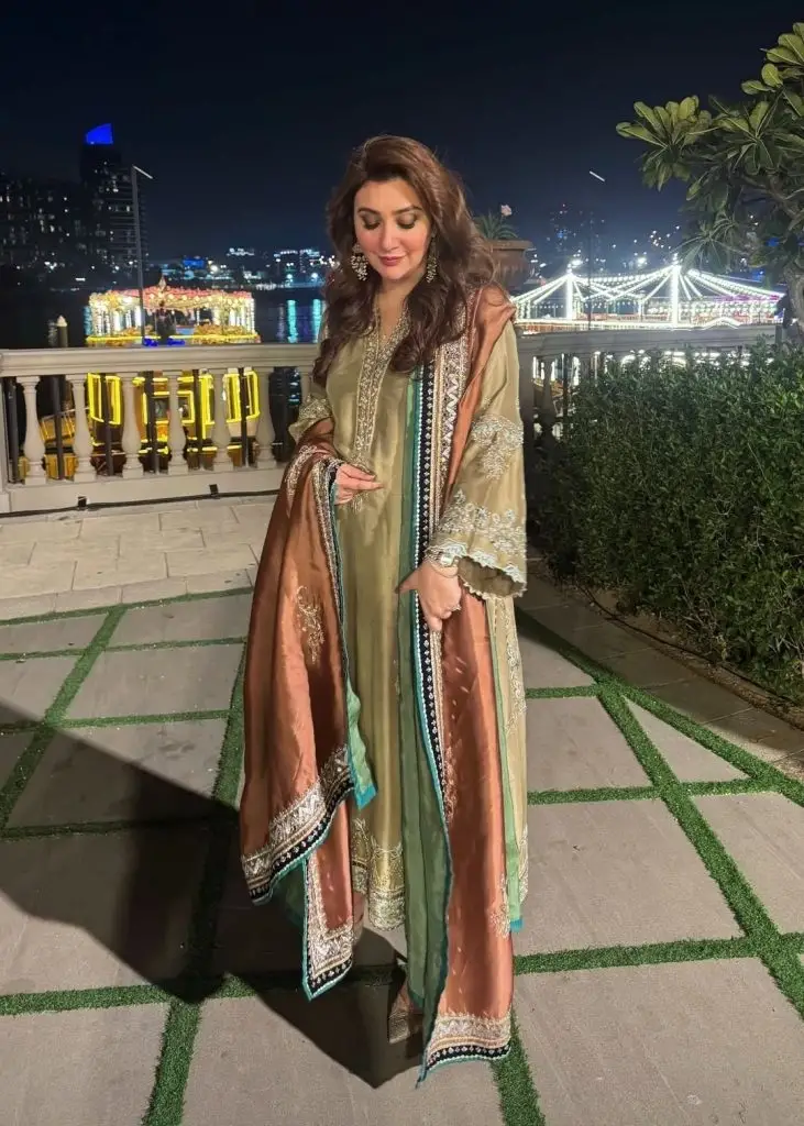 عائشہ خان کی دبئی میں شادی کی تصاویر