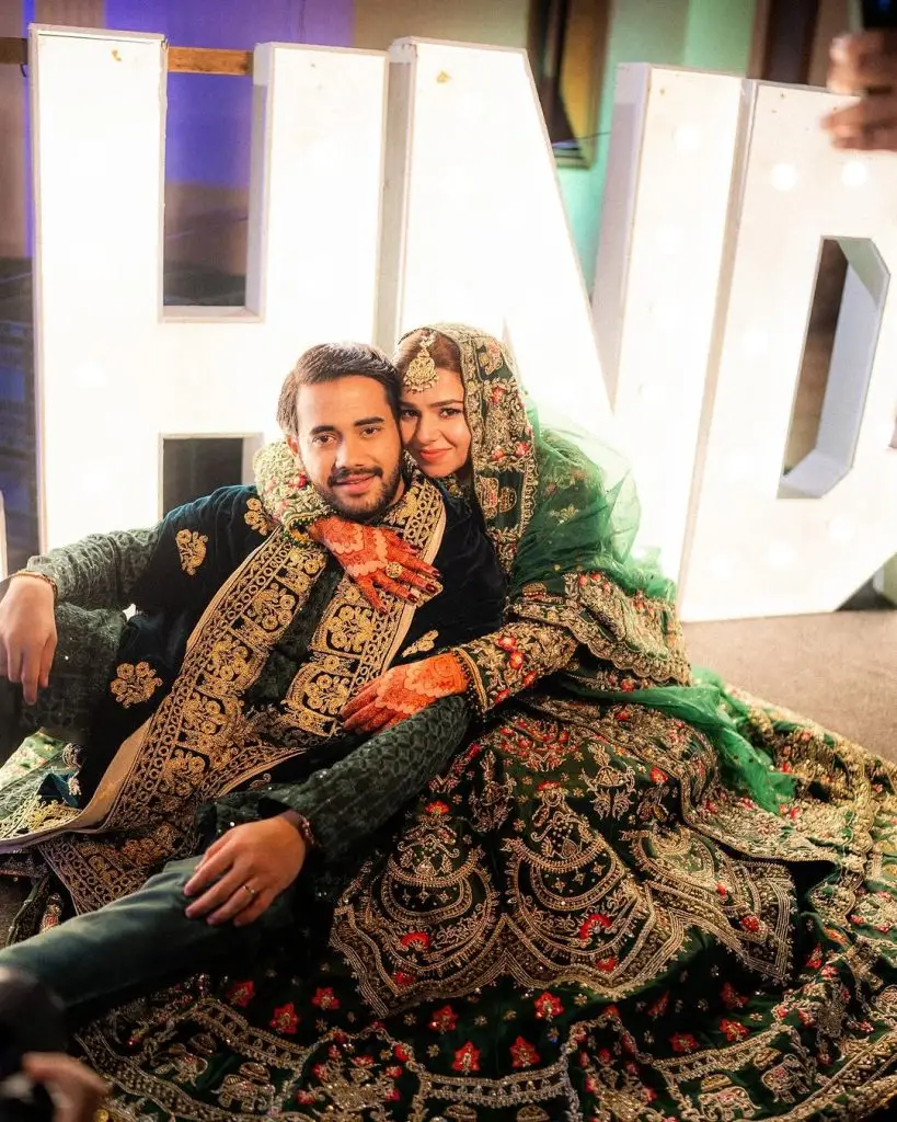 ہریم سوہیل اپنے مہندی پر سبز رنگ میں چمکتی ہے