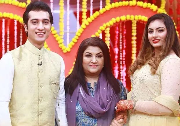 حنا دلپزیر نے طلاق اور اکیلی ماں ہونے پر بات کی۔
