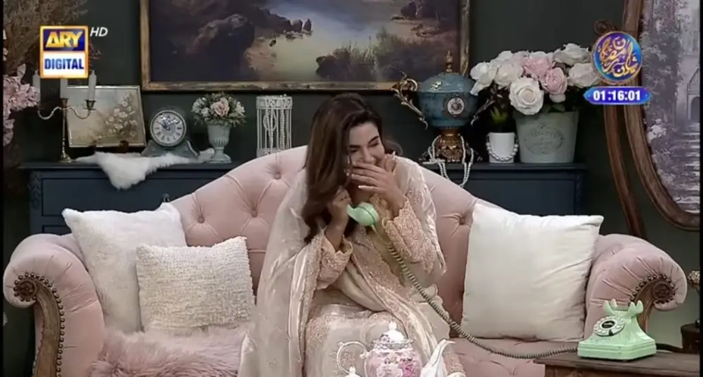 میکال زلفقار کو براہ راست شو میں تجویز پیش کی گئی