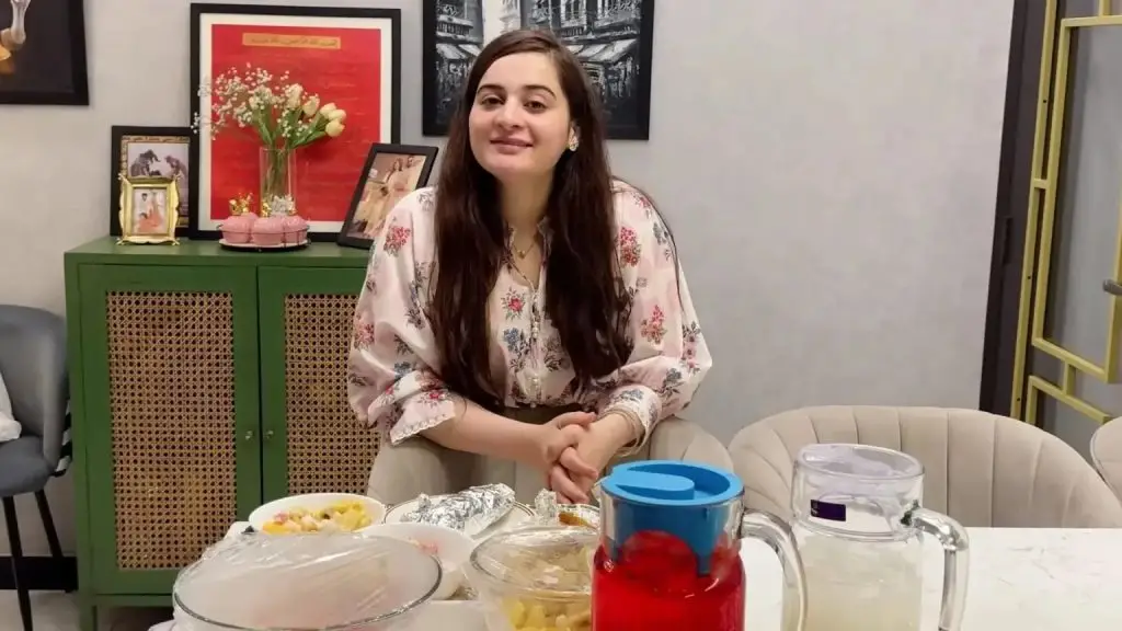 ایمنیب بٹ کے پیچھے جاپانی سائنس ایمن خان کی کھانا پکانے کو ترجیح دیتی ہے