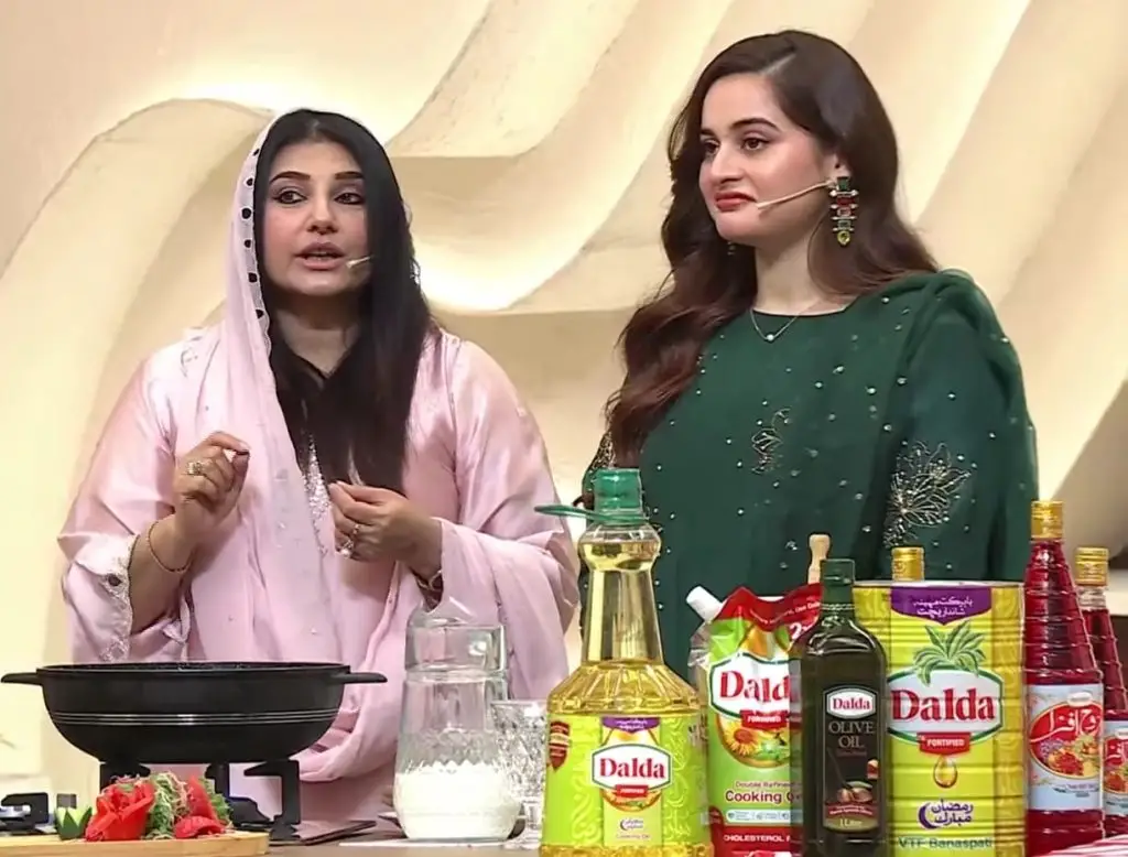 ایمنیب بٹ کے پیچھے جاپانی سائنس ایمن خان کی کھانا پکانے کو ترجیح دیتی ہے