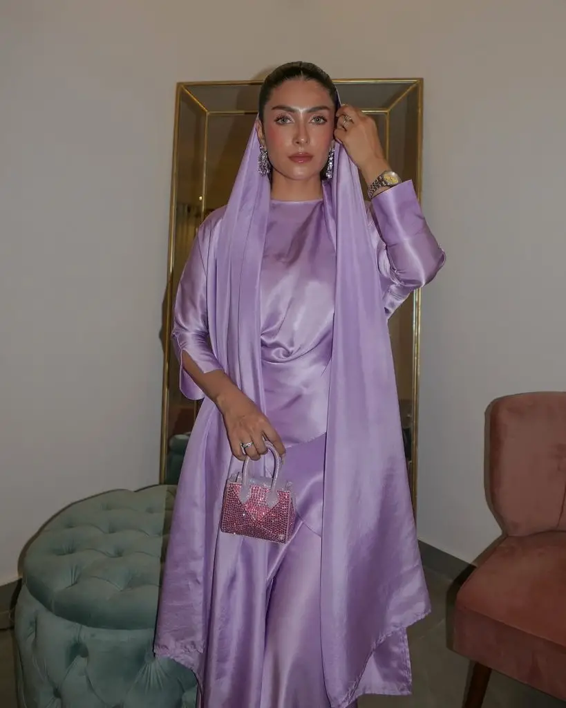 رمضان المبارک کے بارے میں آئیزا خان کی شکل مداحوں کو متاثر کرنے میں ناکام رہی