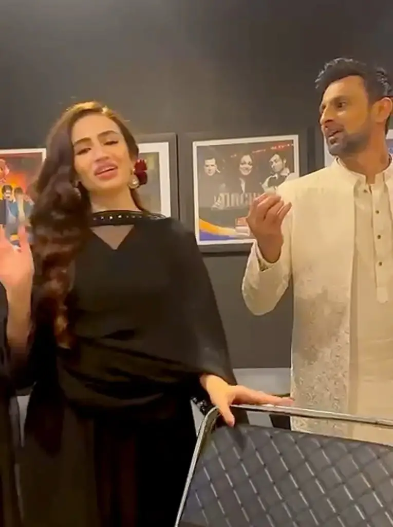جے پی ایل کی جیت کے بعد ثانی جاوید اور شعیب ملک کی خوبصورت بات چیت