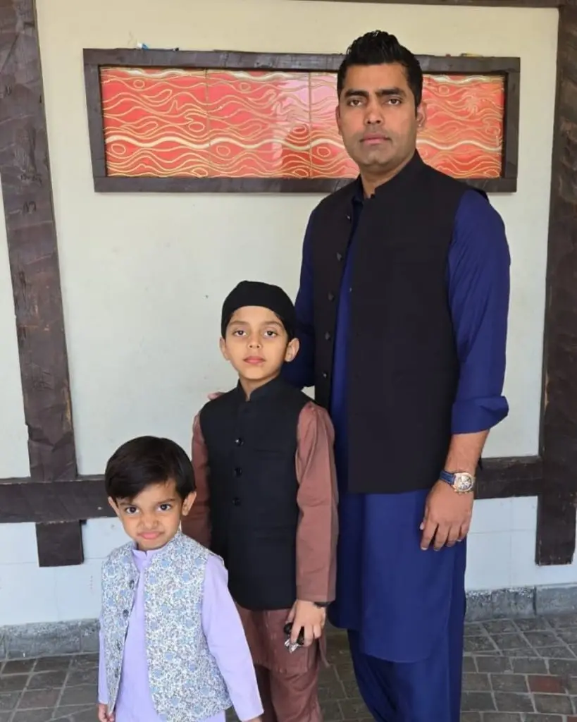 عمر اکمل کبھی بھی اپنے بیٹے کو پاکستان کرکٹ کھیلنے نہیں دے گا