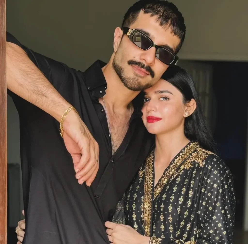 ہمرااز کاسٹ ، شیڈول اور اوقات