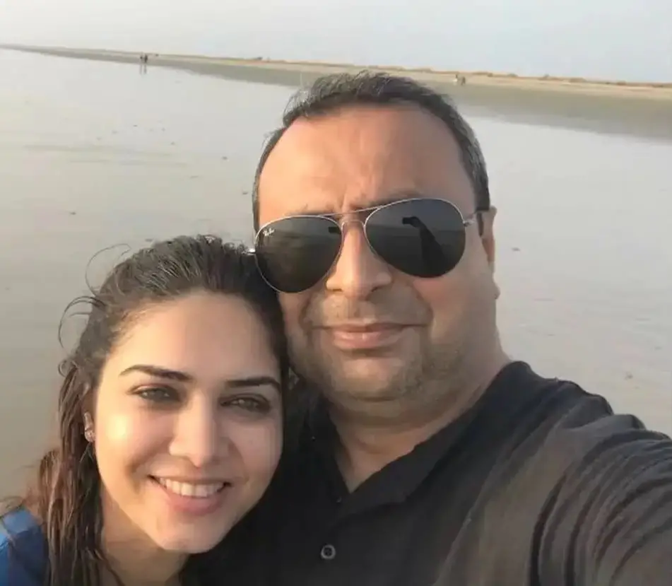 فہیما اوون عید 1 دن سے نمٹنے کے لئے جو شوہر کی سالگرہ ہے