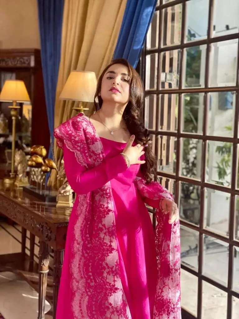 سب سے زیادہ سجاوٹ ایل ایس اے فاتح بننے کے بعد یومنا زیدی کا پیغام