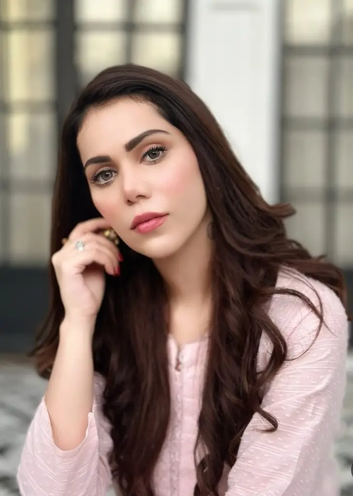 گھانا علی شوبز چھوڑنے کے اپنے اعلان کے بارے میں کھل گئے