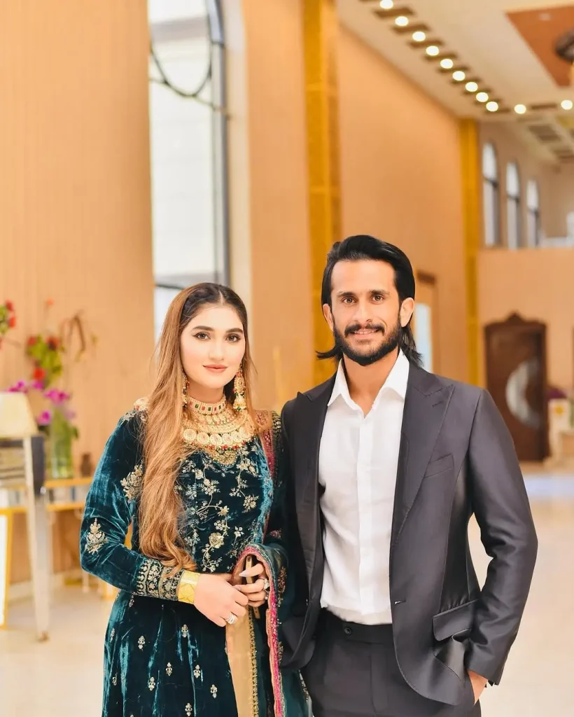 حالیہ ٹی ٹونٹی میچ جیتنے کے بعد حسن علی بیوی کے ساتھ تصاویر
