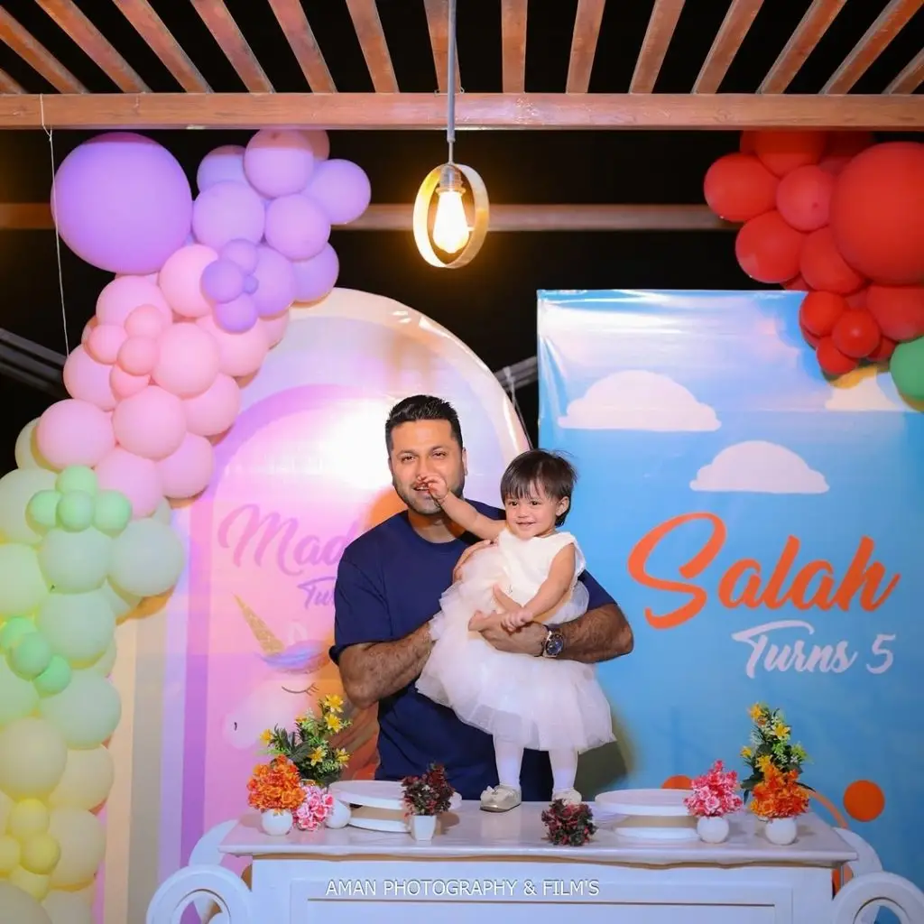 سابق اداکارہ موومل خالد نے بیٹے کی 5 ویں سالگرہ منائی
