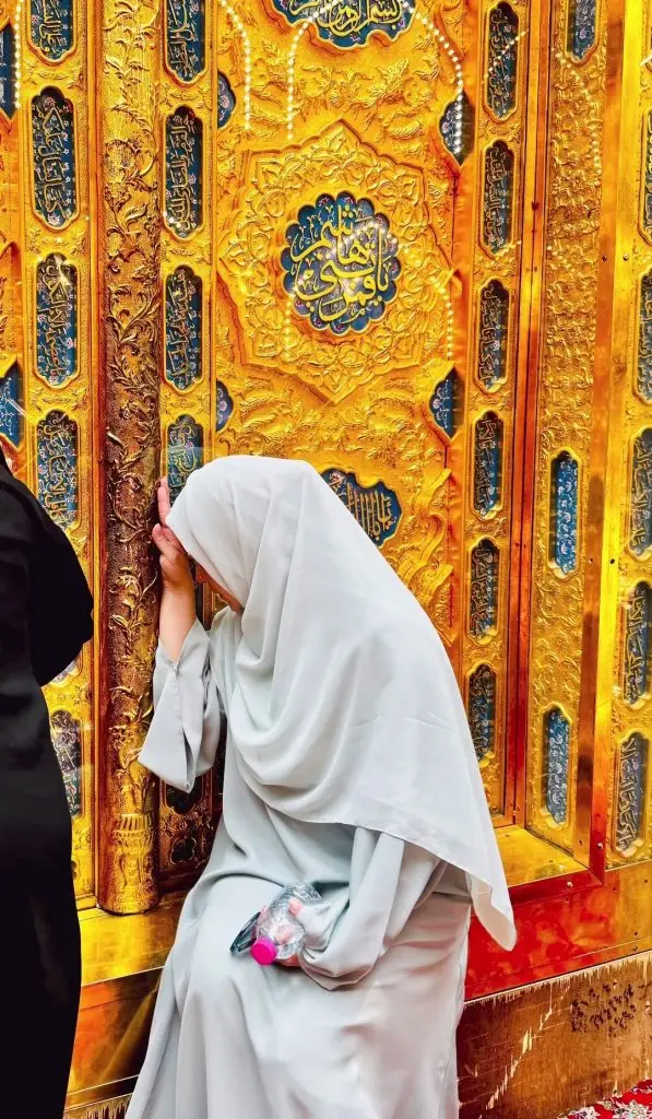 سدیہ امام نے عراق کے کربلا سے تصاویر شیئر کیں