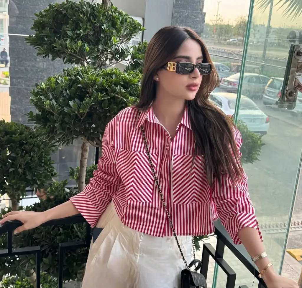 ڈوسرا چہرا کاسٹ ، شیڈول اور اوقات