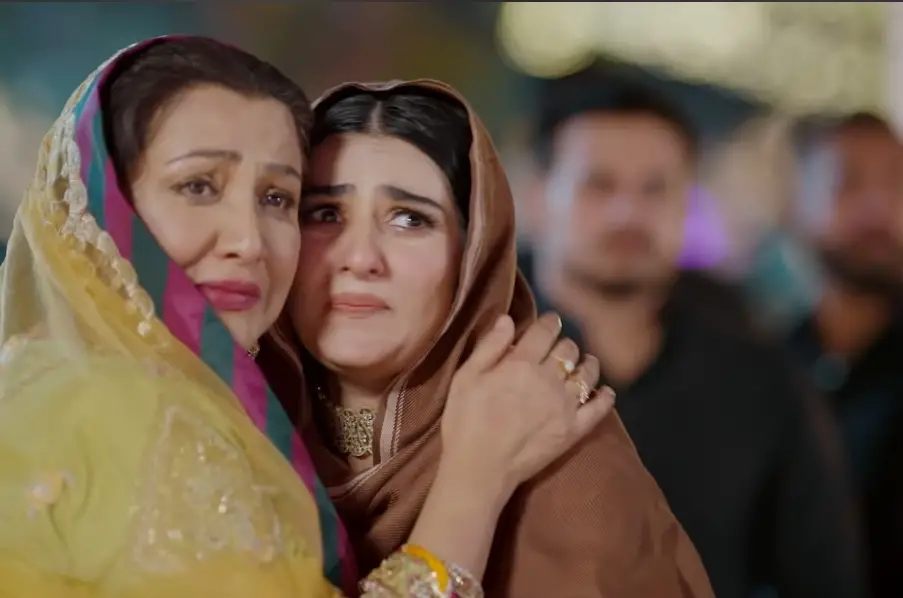 شیر میں سارہ خان کی جذباتی کارکردگی عوام کو مایوس کرتی ہے