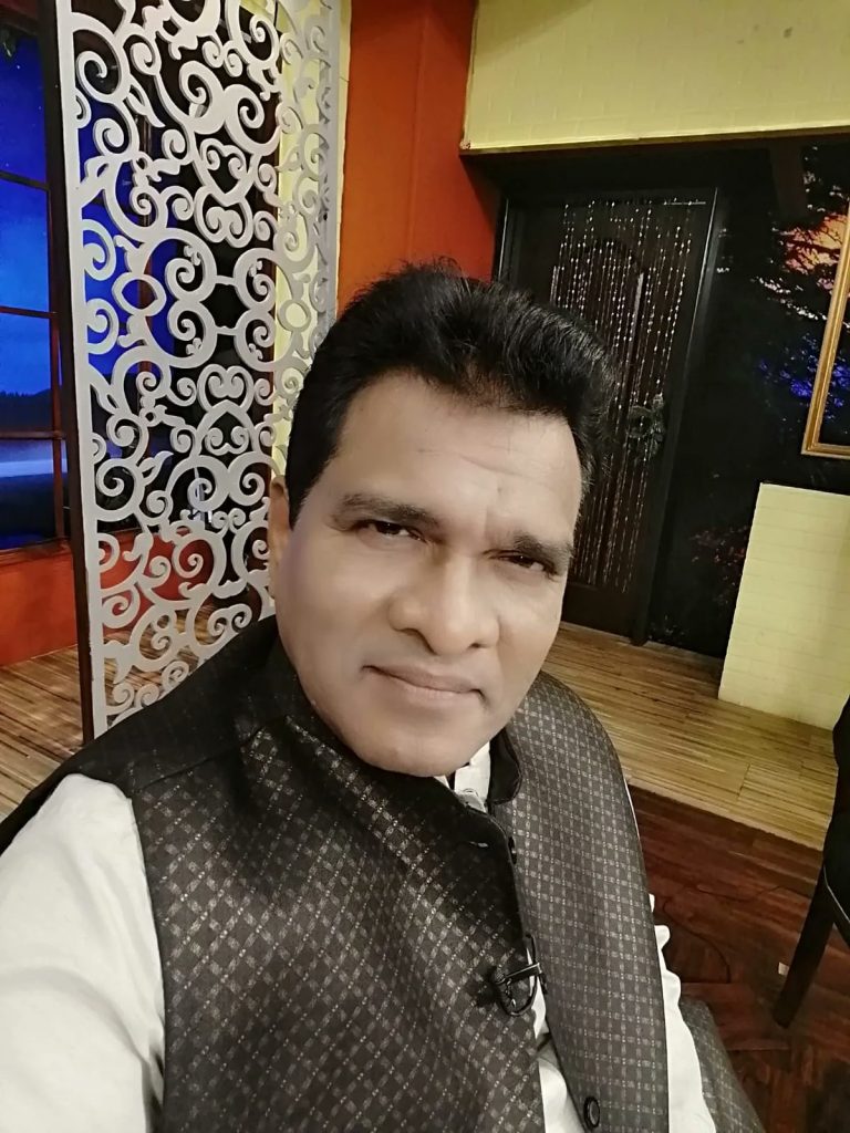 نواز انجم نے زندگی کے سفر کو جذباتی طور پر بانٹ دیا