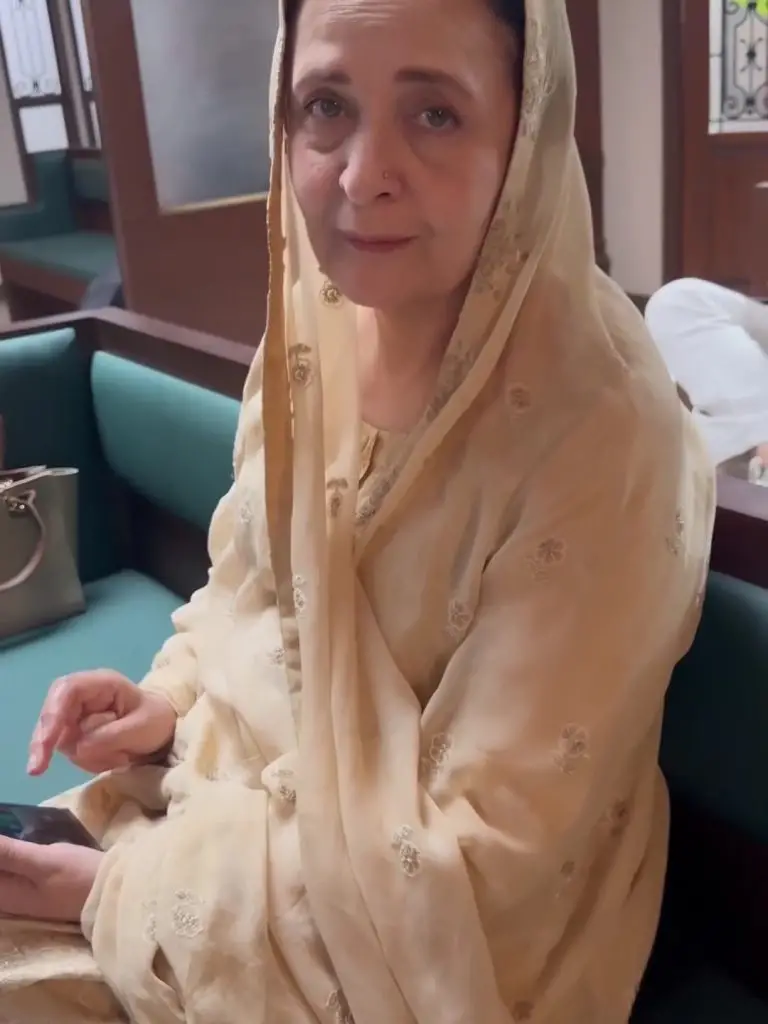 صبا قمار نے کیس نمبر 9 سیٹ سے اسٹار اسٹڈڈ تصاویر کا اشتراک کیا
