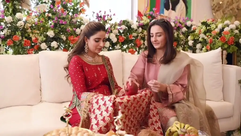 سبور ایلی نے خوبصورت خدا بھارائی ویڈیو کا اشتراک کیا