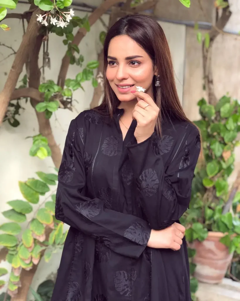 سکائنہ خان دل کی خرابی اور ذاتی نقصان کے بارے میں جذباتی بات کرتے ہیں