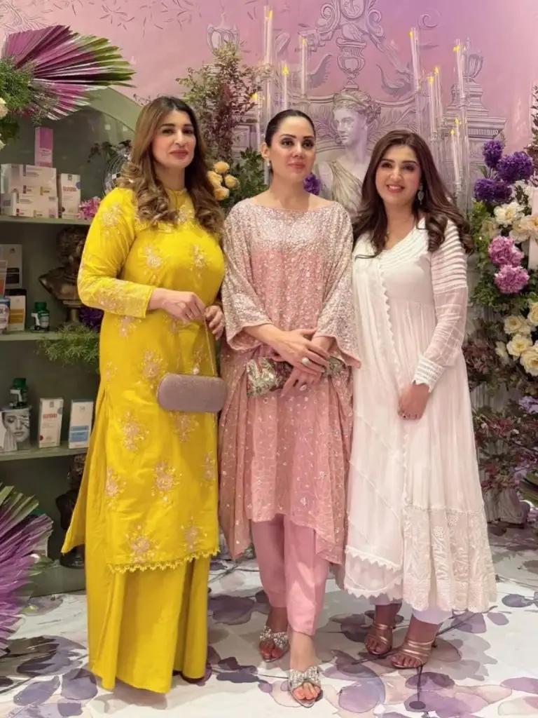 اسلام آباد میں مشہور شخصیات نے اسٹار اسٹڈڈ ڈنر میں دیکھا