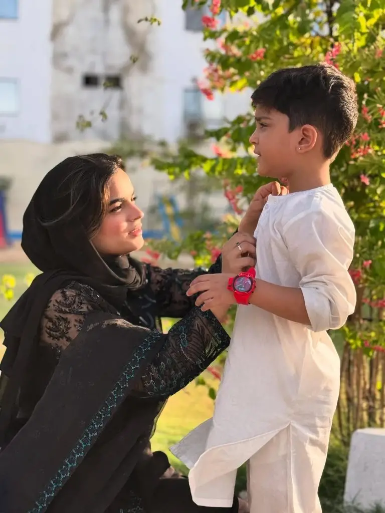 الیزا سلطان اپنے بچوں کے ساتھ عید الاعاہا دن 1 خرچ کرتی ہے