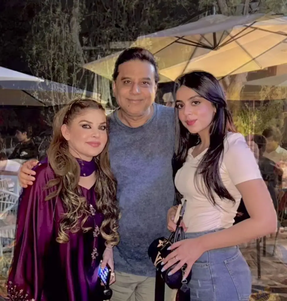 اسلام آباد میں مشہور شخصیات نے اسٹار اسٹڈڈ ڈنر میں دیکھا