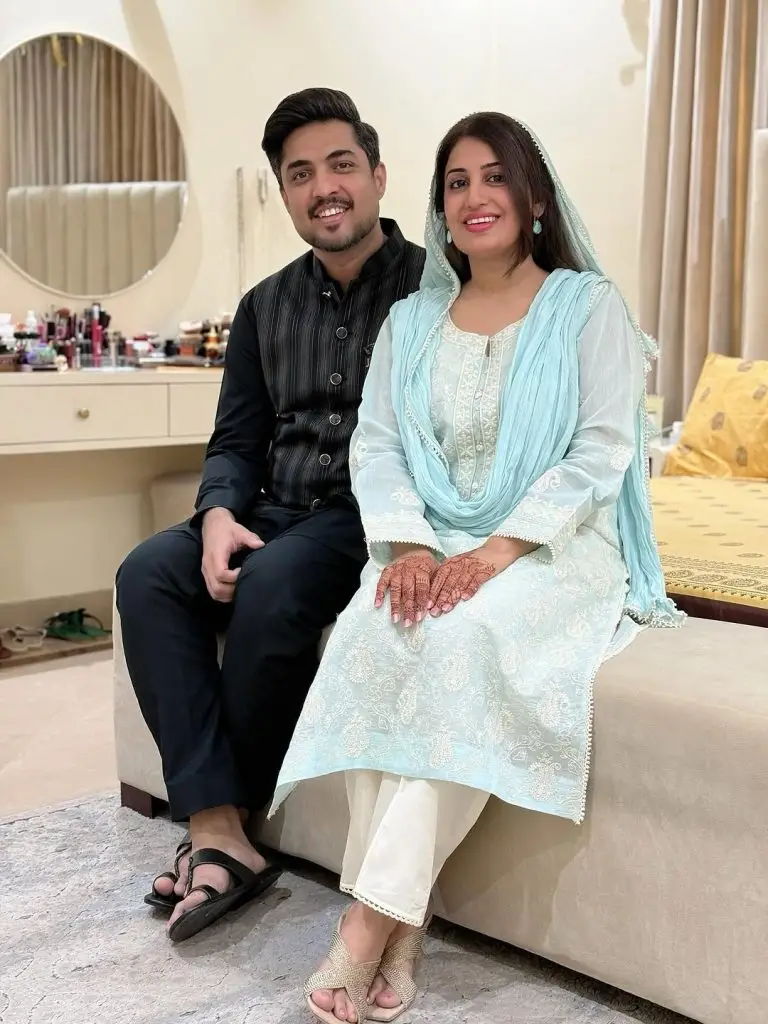 اکرار الحسن نے بیویوں کے ساتھ عید الاعاہا منایا