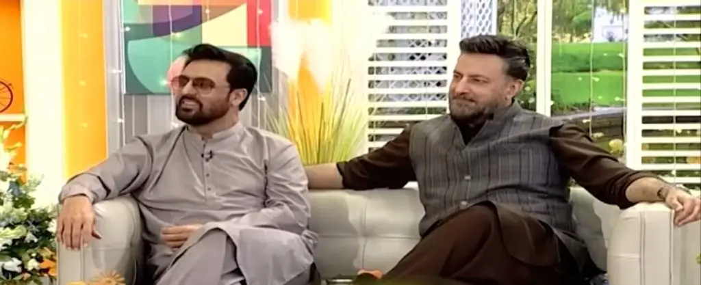ماضی کے پاکستانی ہیرو میرا کے بارے میں دلچسپ کہانیاں بیان کرتے ہیں