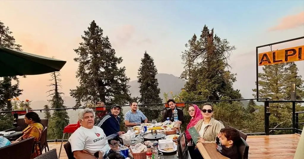 منل خان نے اسکرڈو سے تصاویر شیئر کیں