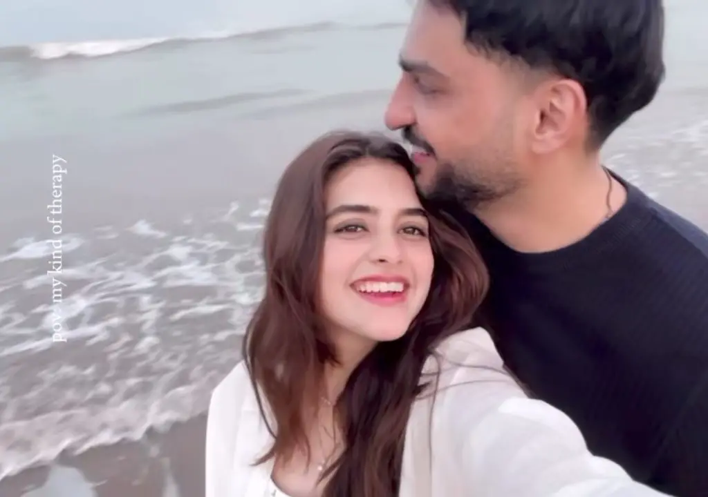 ساحل سمندر سے بیوی کے ساتھ عمیر شہاد کے پیارے لمحات