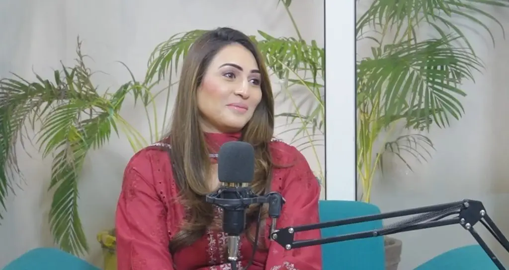 قرات ال آئن اکرار کے والدین کے نکات اور سنبھالنے والے بیٹے پیہلاج