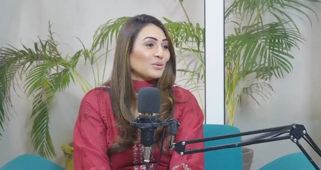 قرات ال آئن اکرار کے والدین کے نکات اور سنبھالنے والے بیٹے پیہلاج