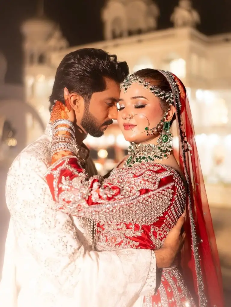 رابیکا خان اور حسین ٹیرین نیکہ ویڈیو