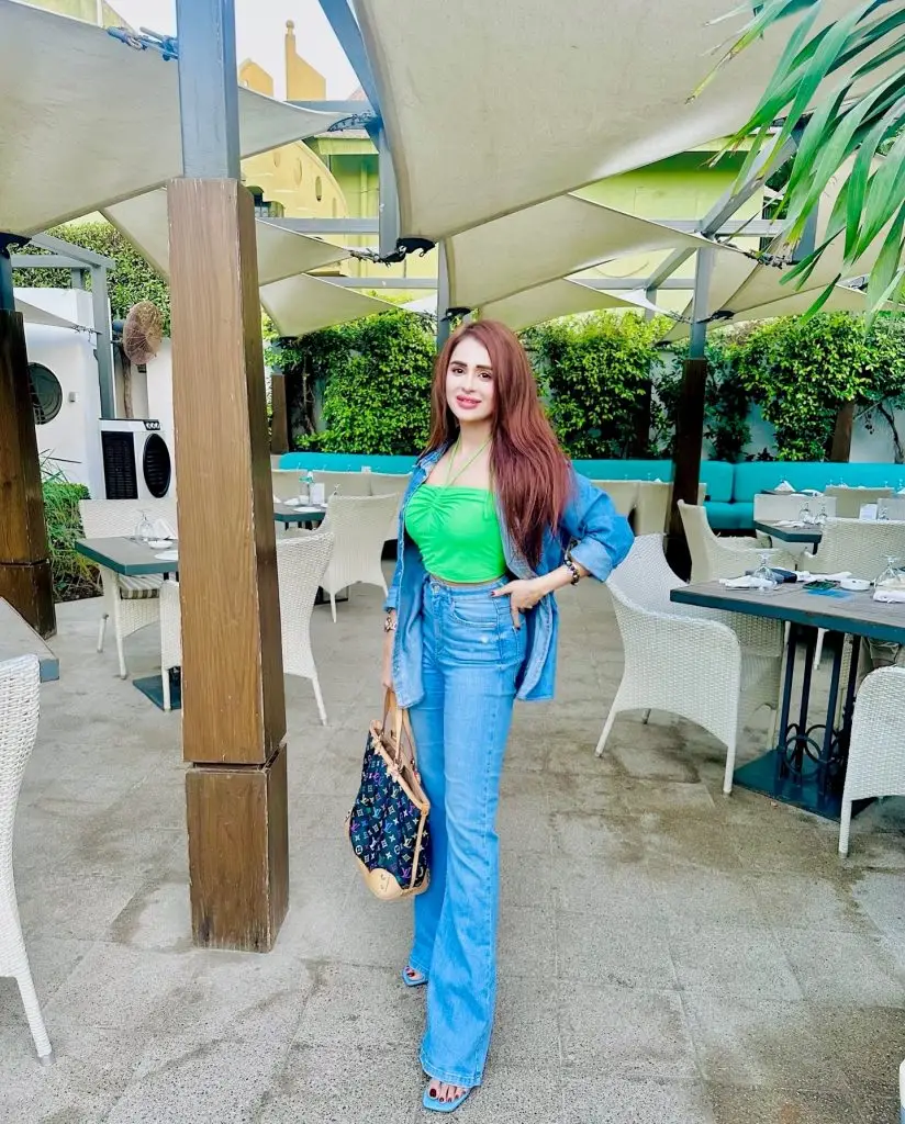 HAFSA بٹ کا شوہر کے لئے عجیب و غریب مطالبہ