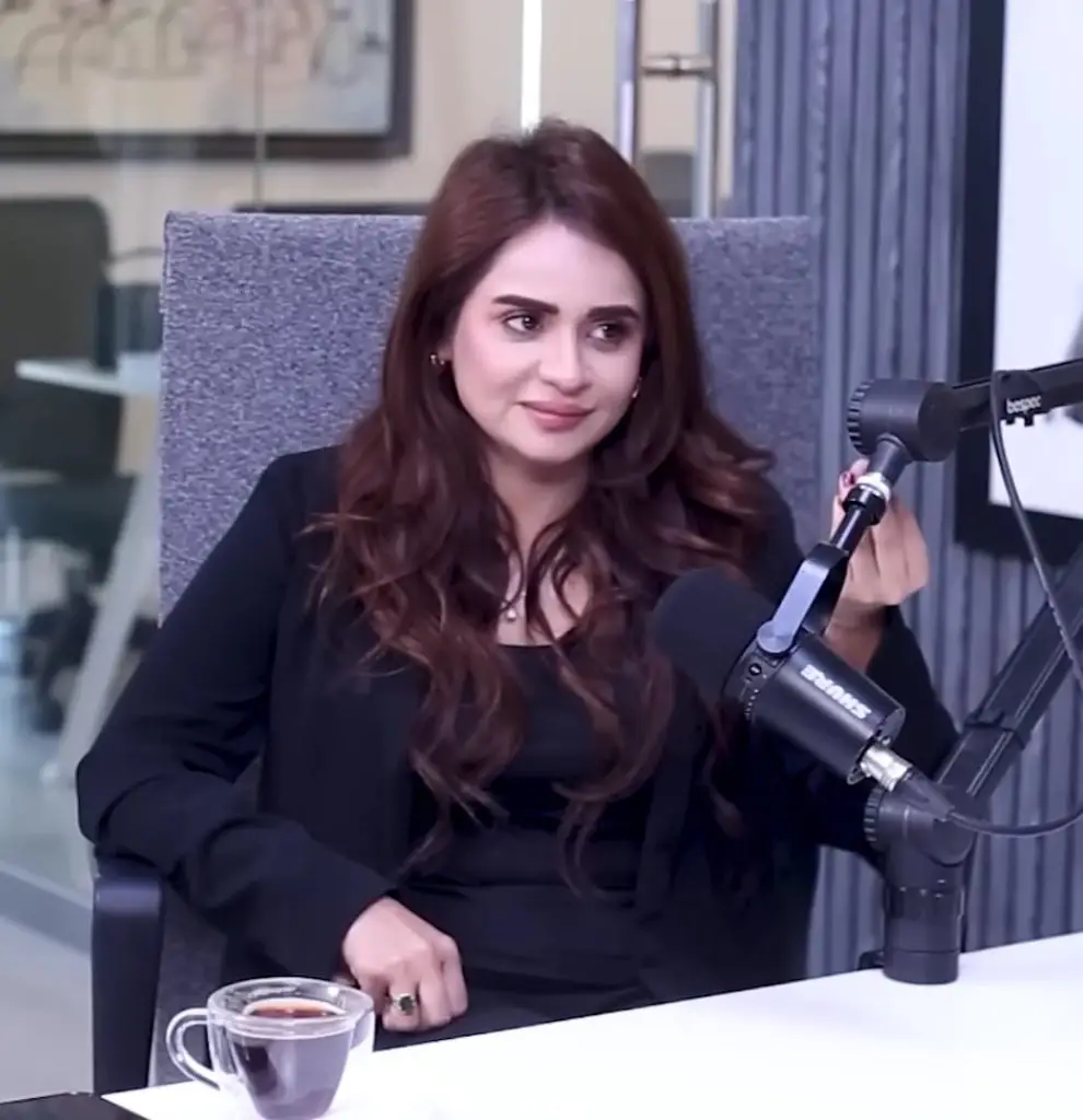 HAFSA بٹ کا شوہر کے لئے عجیب و غریب مطالبہ