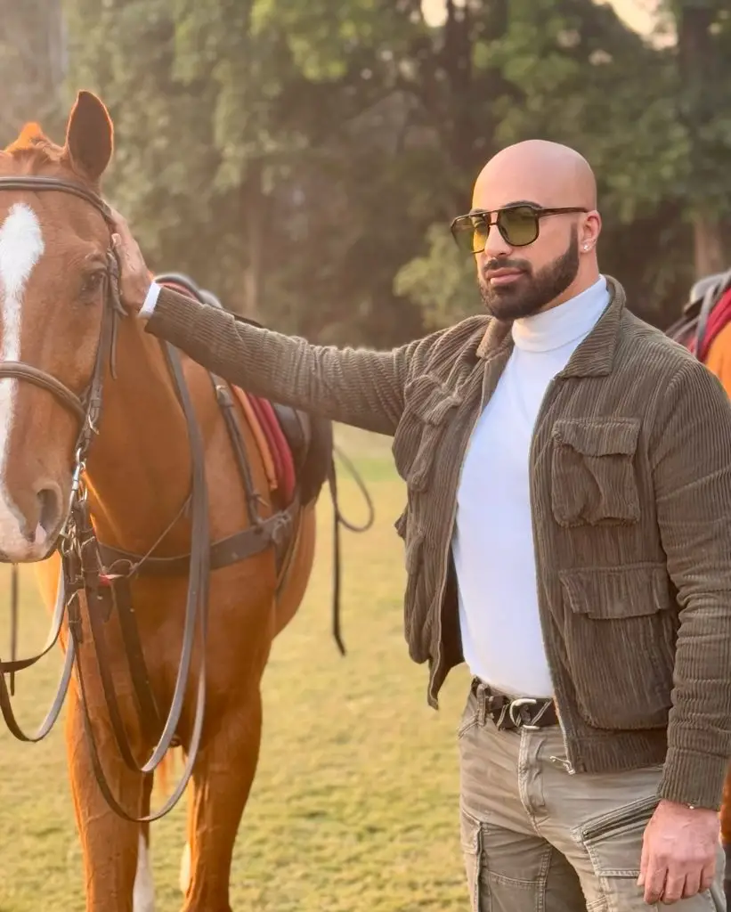 HSY نے فواد خان کا دفاع کیا