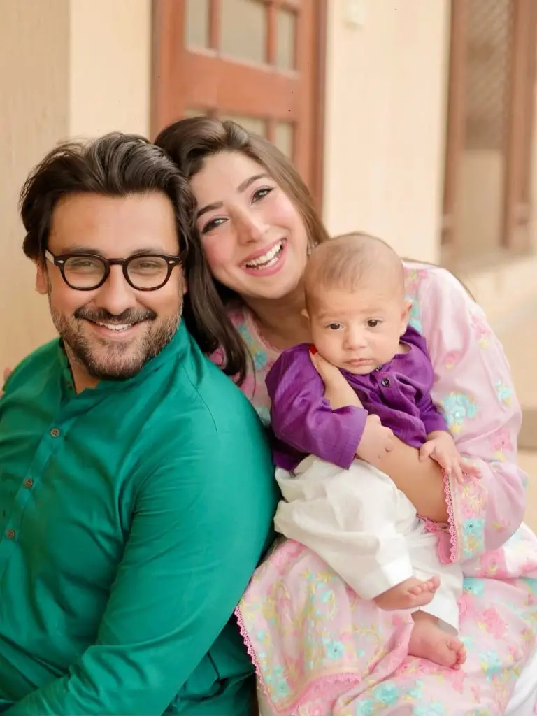 عید العزہ ڈے 2 سے مارییام نفیس فیملی کی تصاویر