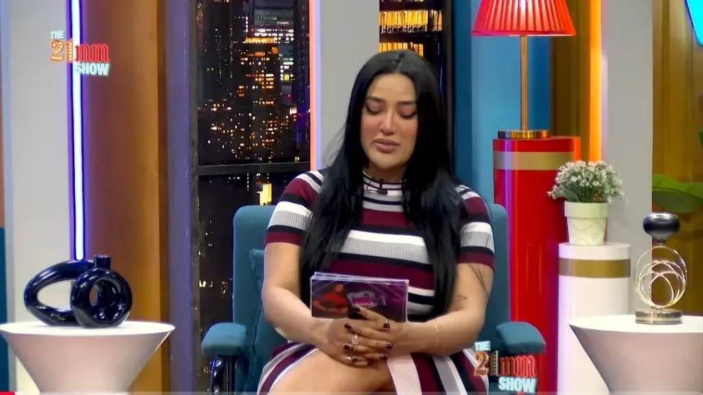 اپنے ٹی وی شو میں متیرہ کی جرات مندانہ پیشی نے تنقید کی