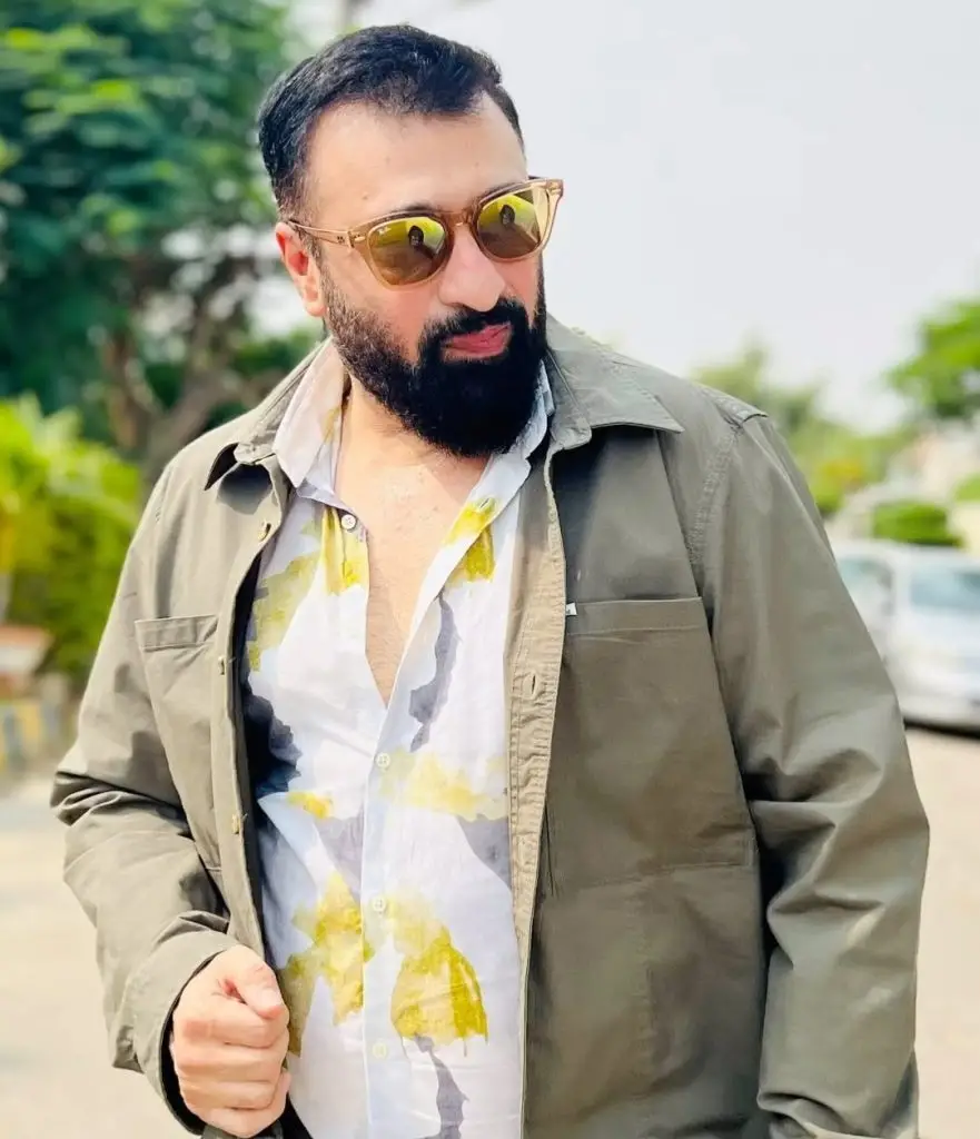 یاسیر نواز کا بھائی انتقال کر گیا