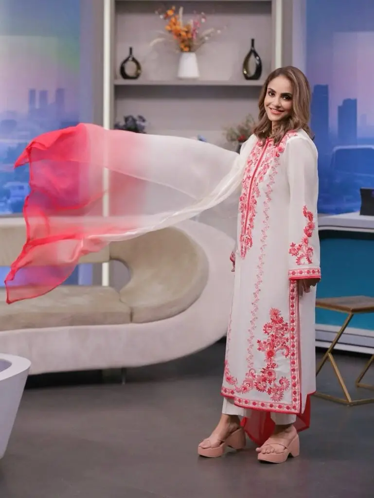 نادیہ خان کی علی رضا کو انتباہ