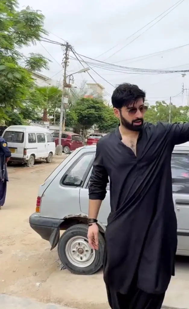 منیب بٹ نے نیاز کو محرم 10 ویں پر تقسیم کیا