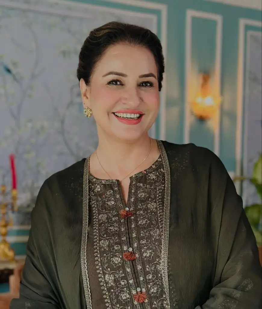 یاسیر حسین اور صبا فیصل نادیہ خان کی انتباہ پر رد عمل ظاہر کرتے ہیں