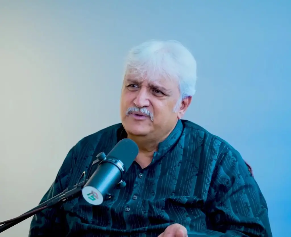 خالد انم نے جدید ماجالیوں کو پکارا