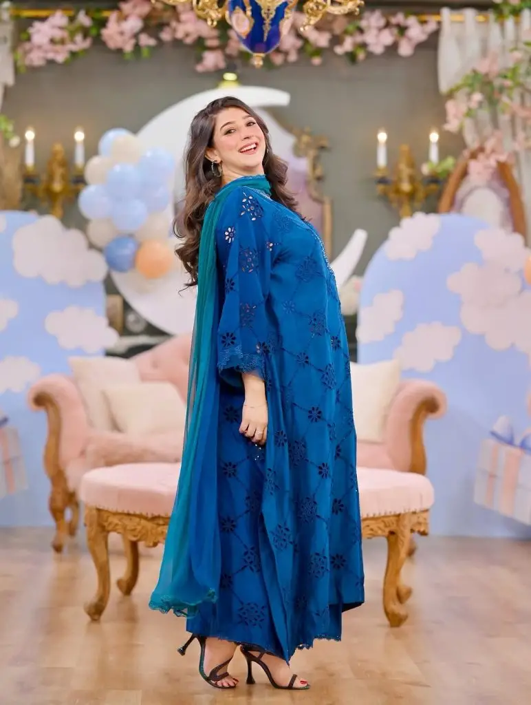 جی ایم پی سے مارییام نفیس خوبصورت فیملی فوٹوشوٹ