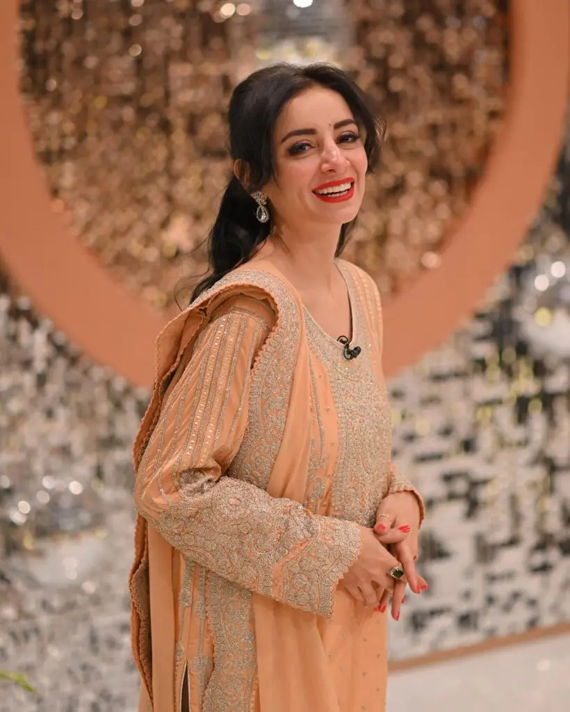 پاکستانی اداکار جنہوں نے ان کی انتباہ سے قبل نادیہ خان کو پکارا