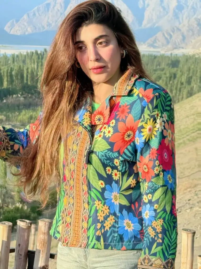 سکارڈو میں اروا ہاکین اور فرحان سعید تعطیلات