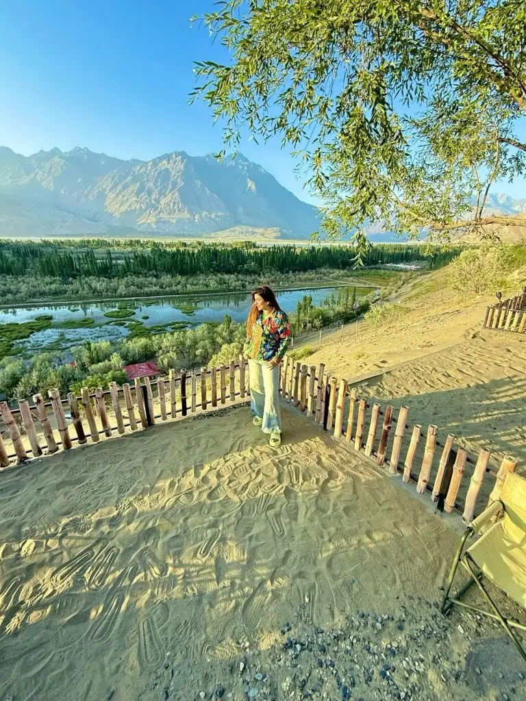 سکارڈو میں اروا ہاکین اور فرحان سعید تعطیلات