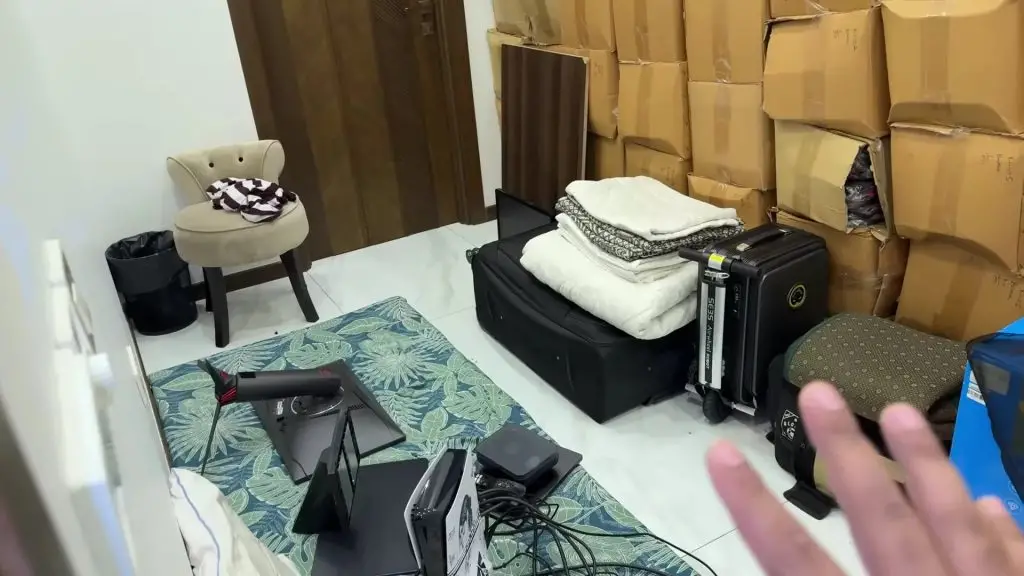ڈکی بھائی 10 کروڑ ہاؤس ٹور