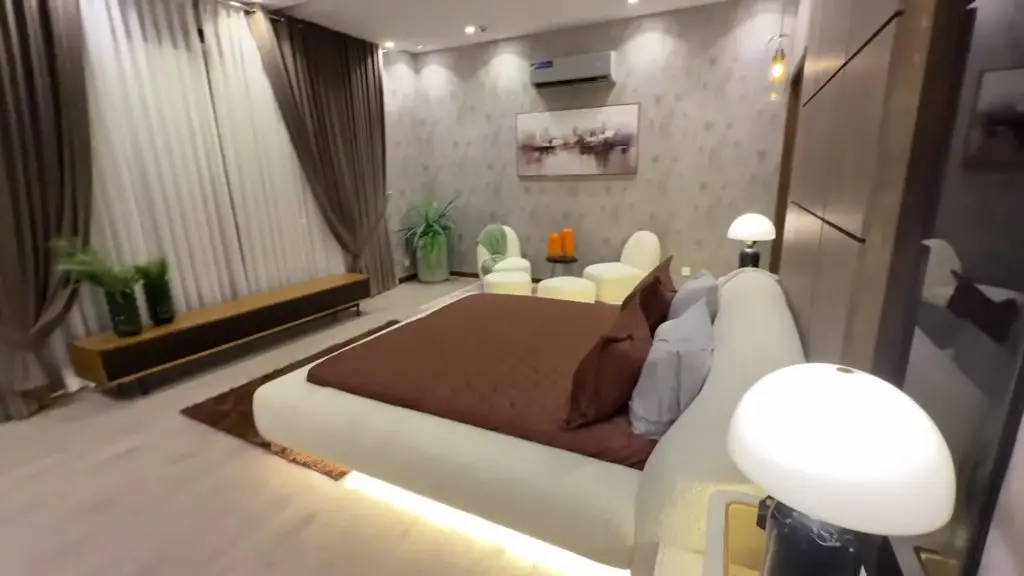 ڈکی بھائی 10 کروڑ ہاؤس ٹور