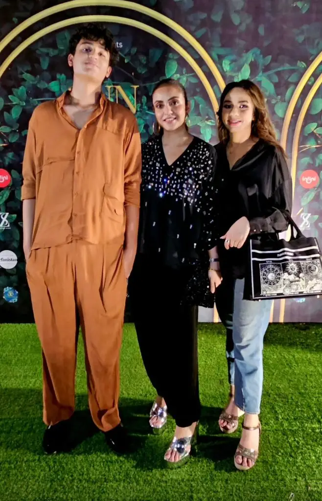 نادیہ خان کی بیٹی فیشن ماڈلنگ میں اپنی شروعات کرتی ہے
