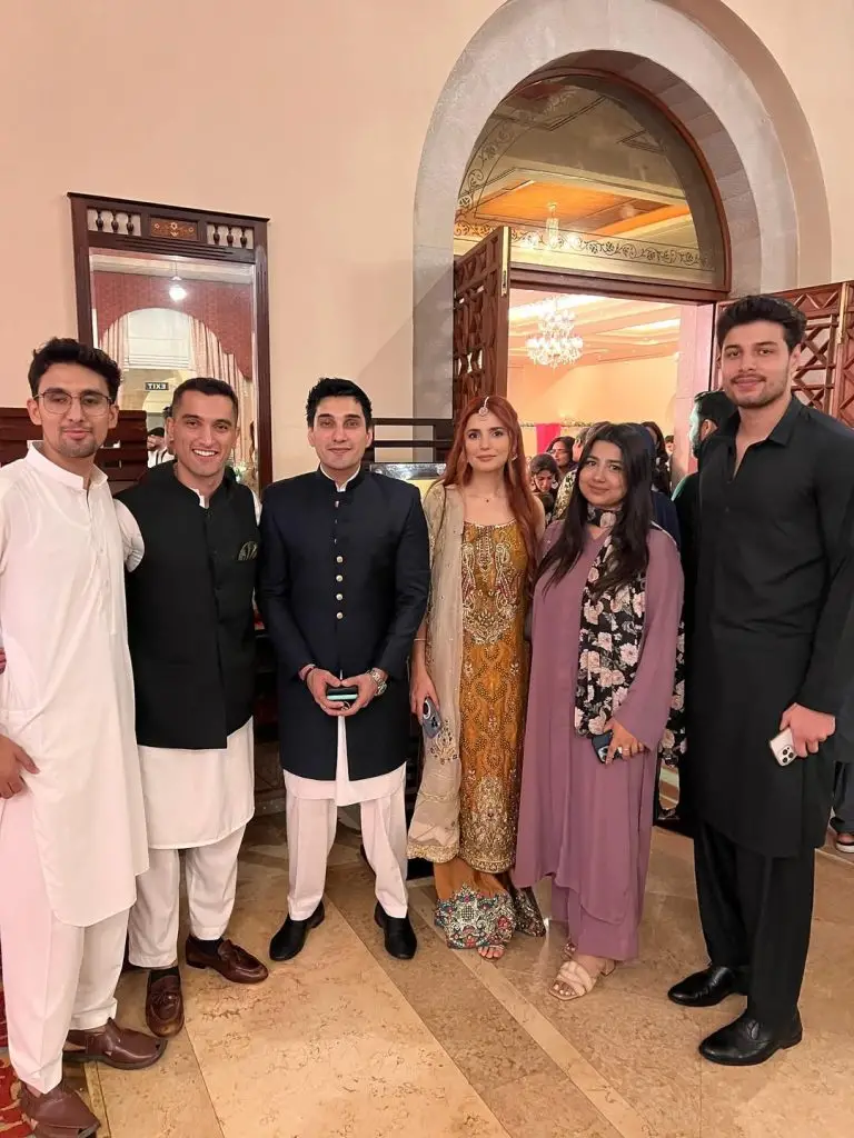 شادی کے رقص پر حسن رحیم کی گلگت کی جڑیں چمکتی ہیں